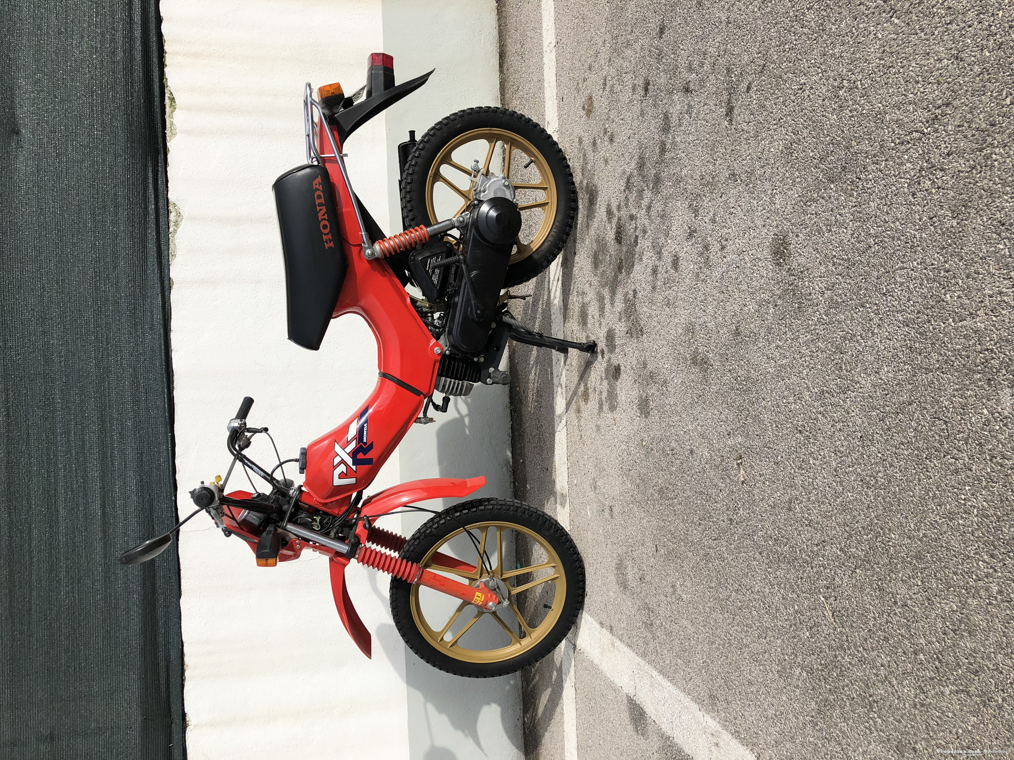 Foto lato sinistro