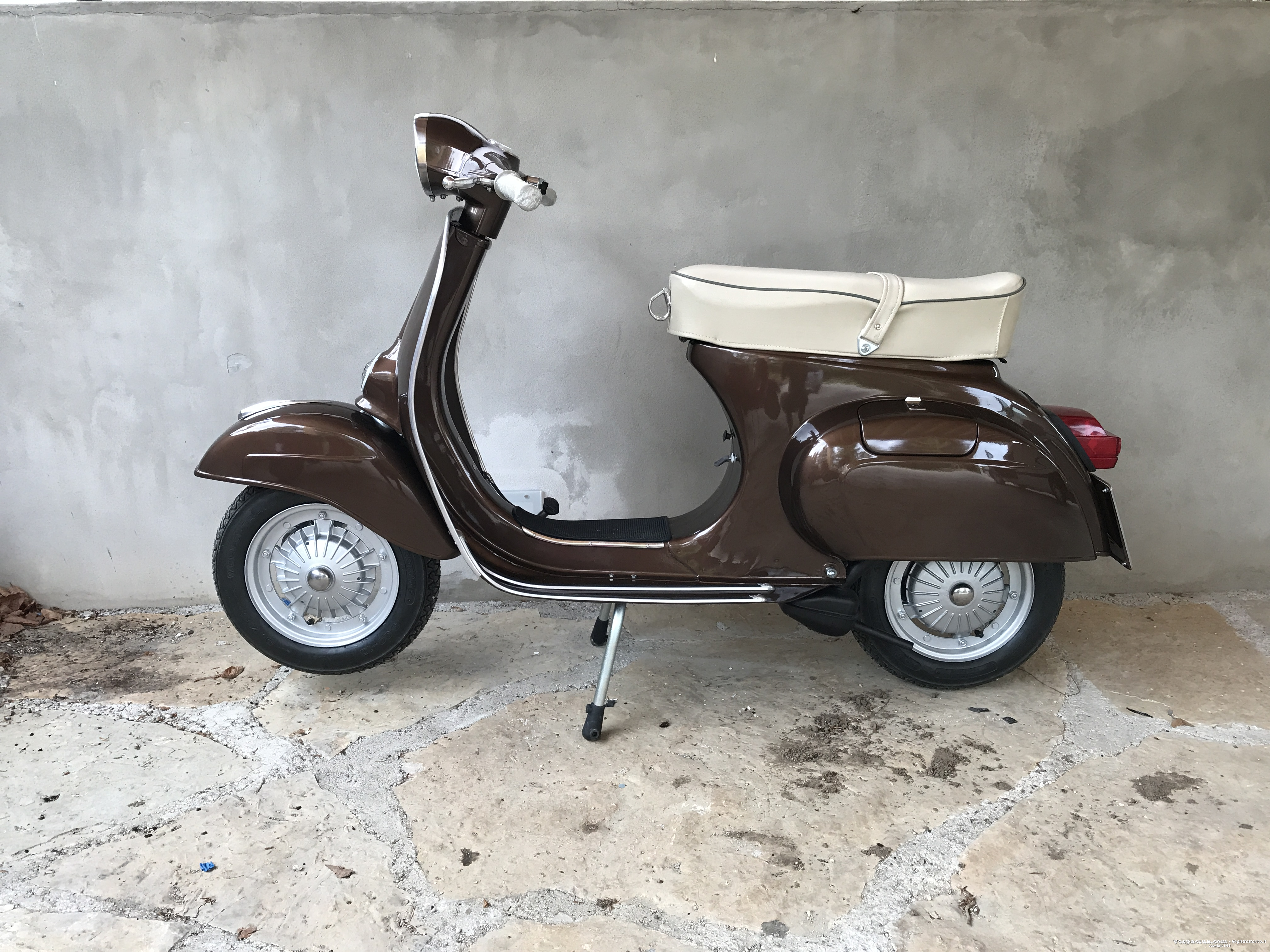 Foto lato sinistro