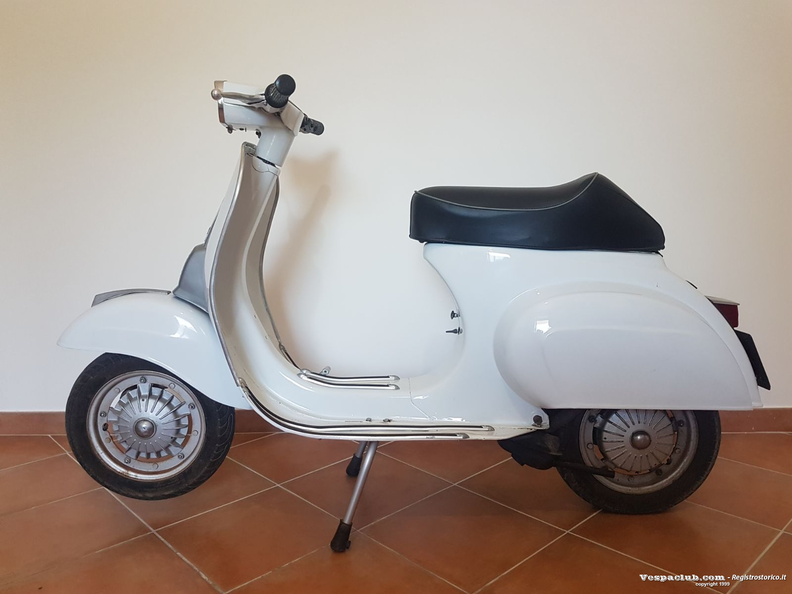 Foto lato sinistro