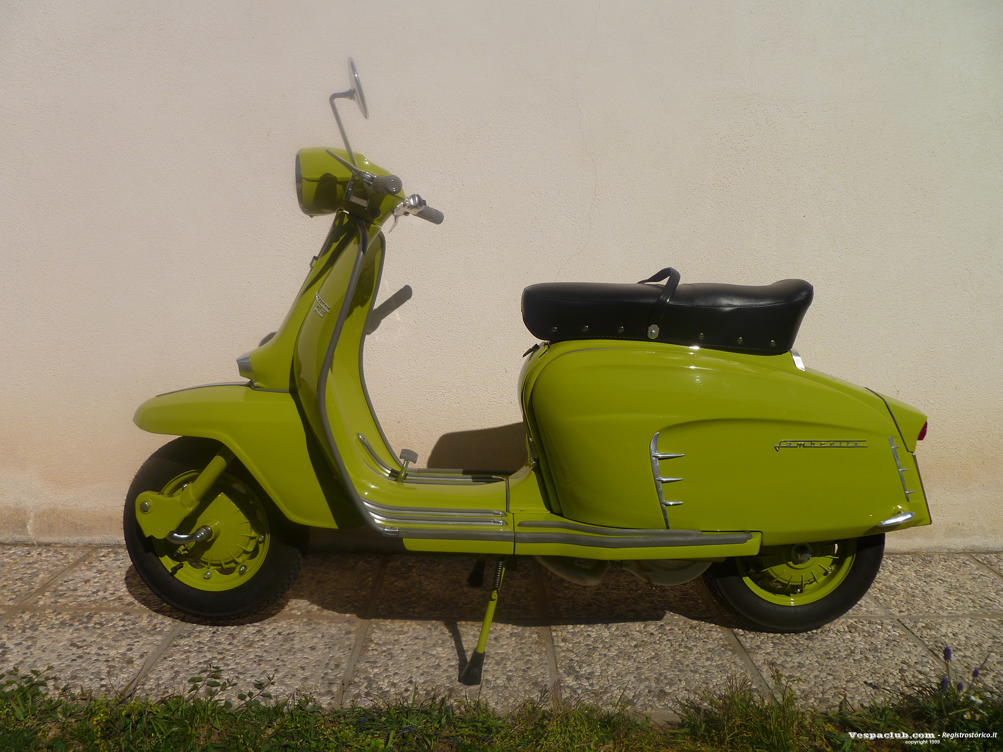 Foto lato sinistro