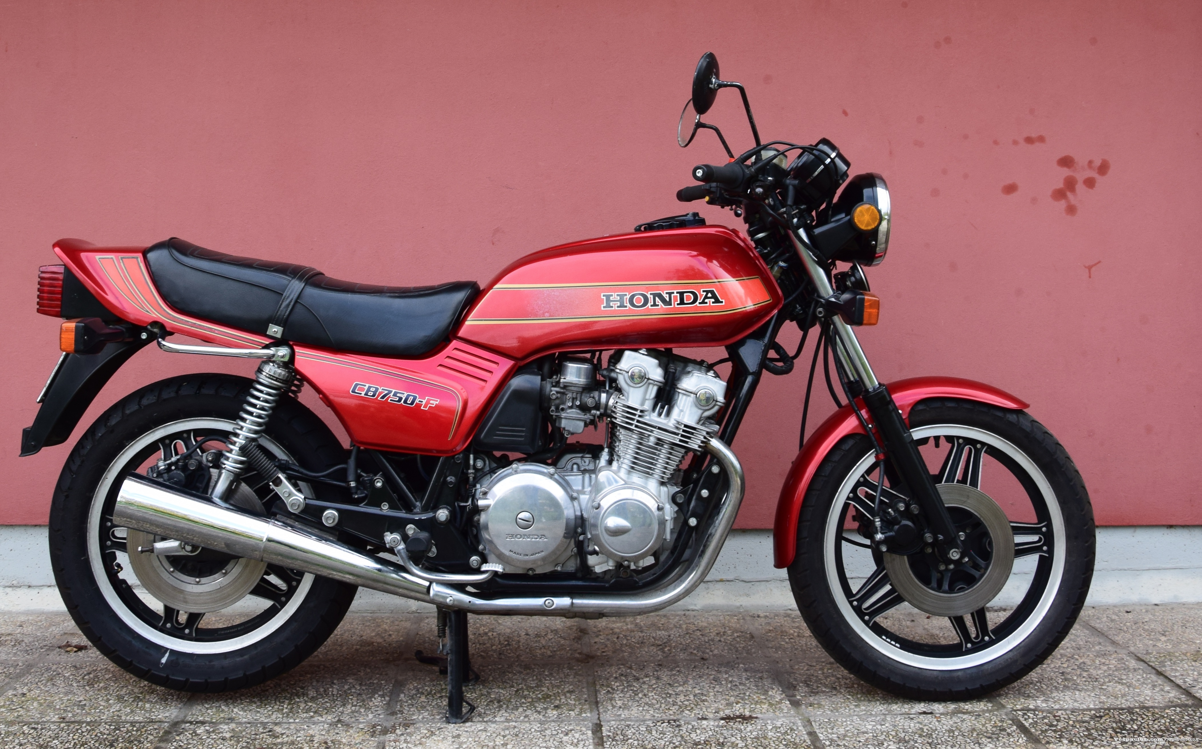 CB 750 F