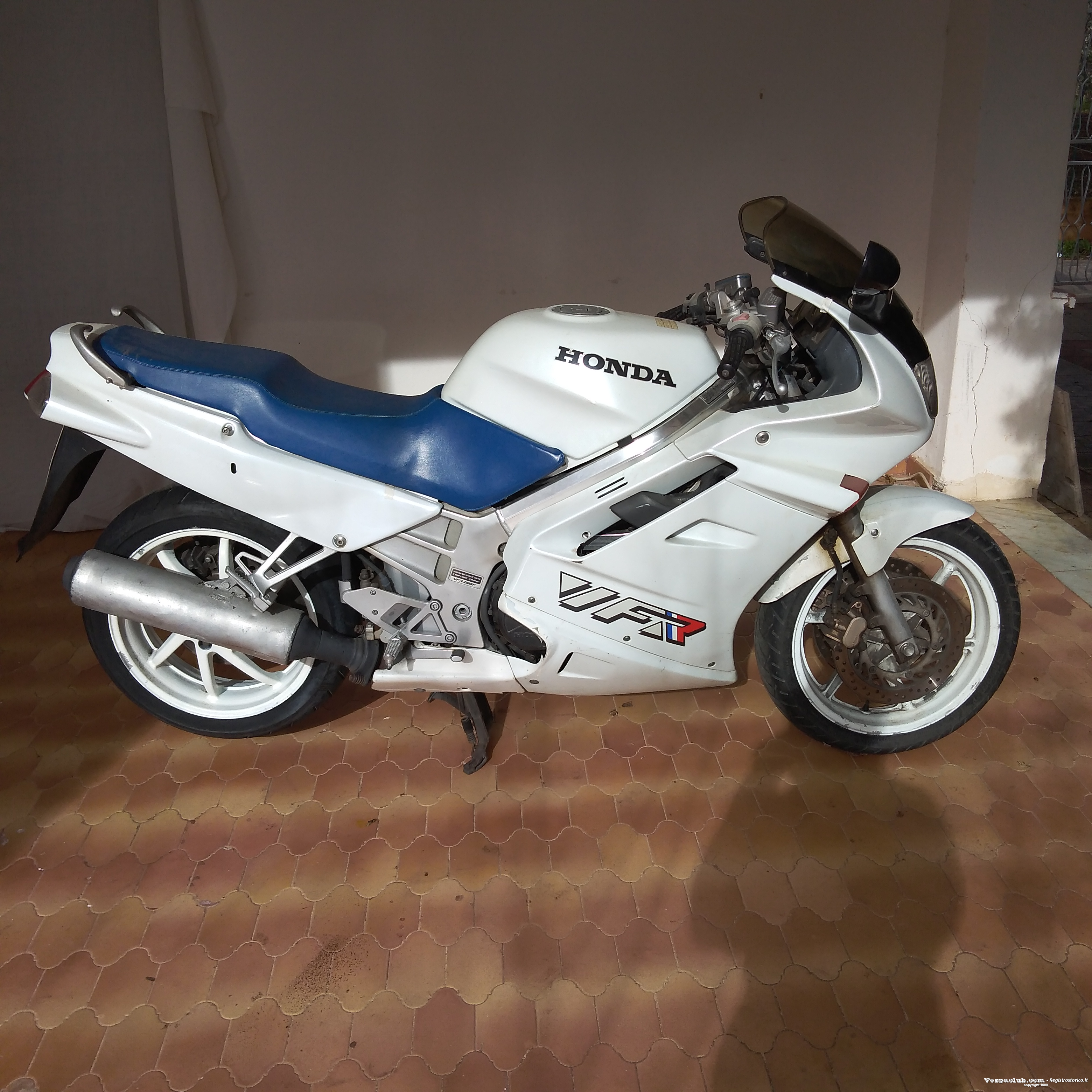 vfr 750 f