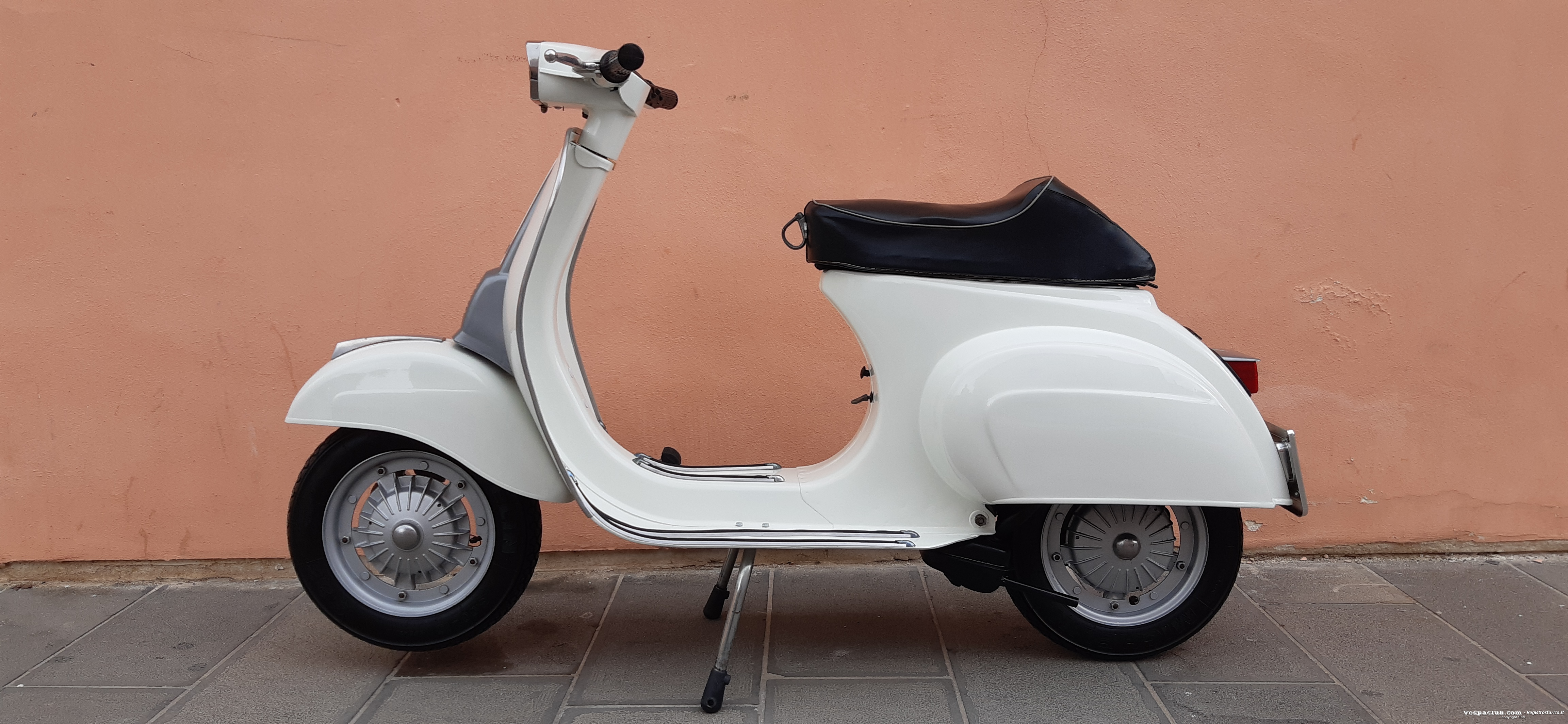 Foto lato sinistro